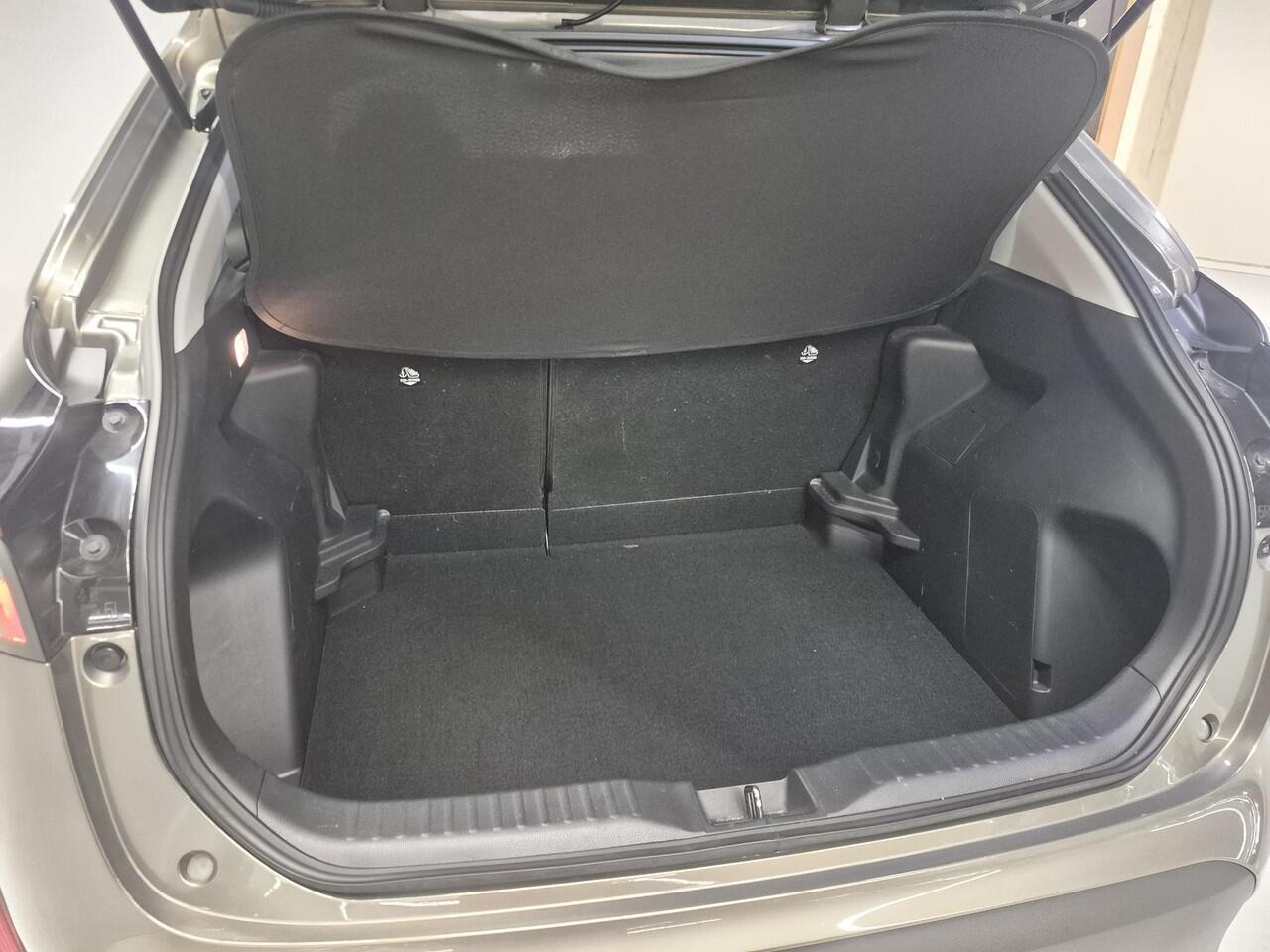 Toyota YARIS Cross 1.5 Hybrid 115 Active | Stoel/stuur verwarming | Draadloos carplay/auto | Licht/regen sensor |