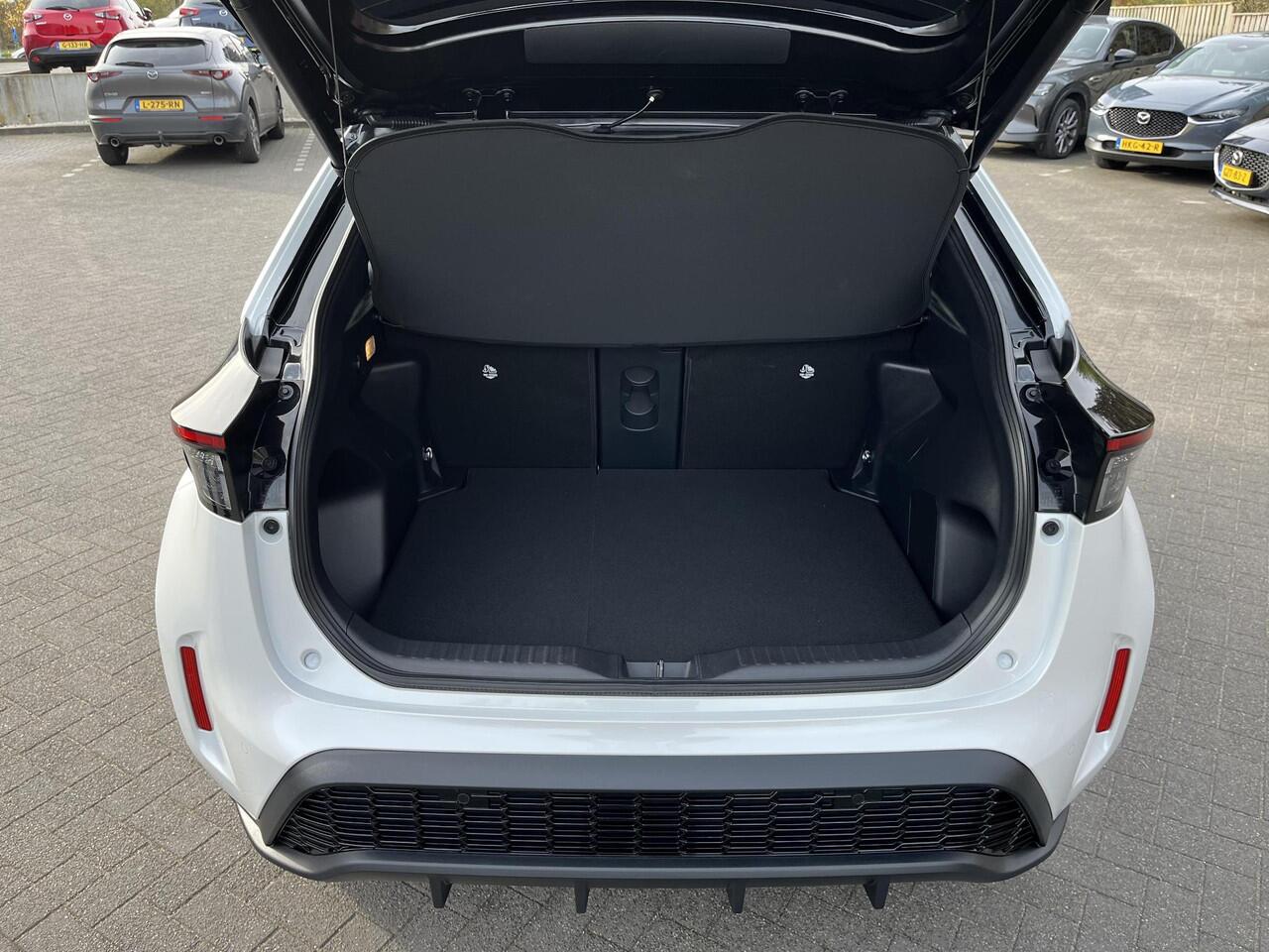 Toyota YARIS Cross 1.5 Hybrid 130 GR Sport | Navigatie | Apple CarPlay/Android auto | Achteruitrijcamera | Stoel en stuurverwarming