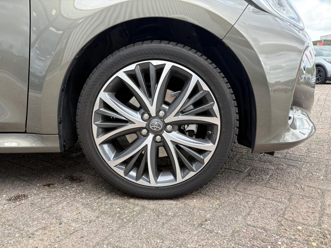 Toyota YARIS 1.5 Hybrid 130 Executive