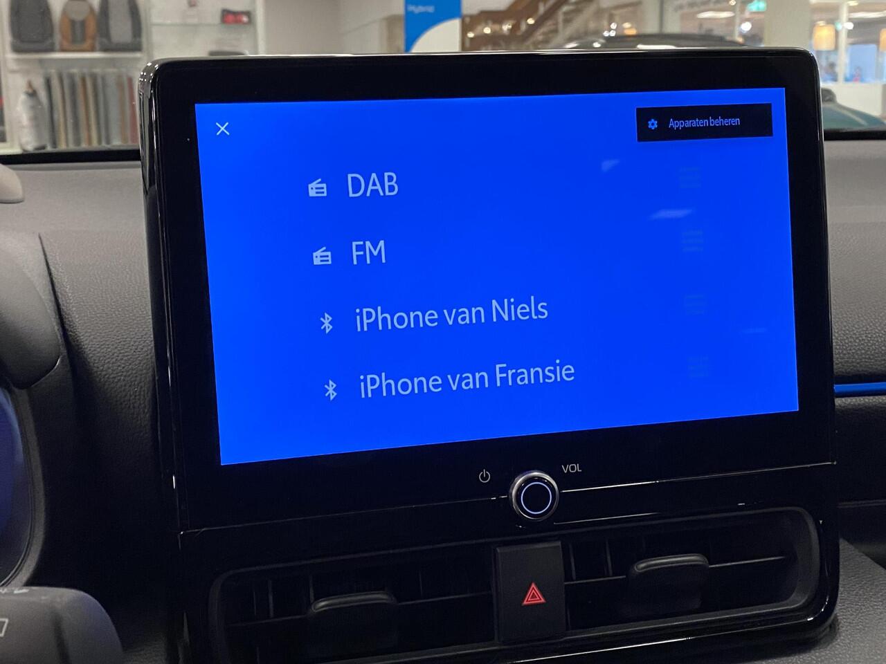 Toyota YARIS 1.5 Hybrid 130 Launch Edition DEMO!