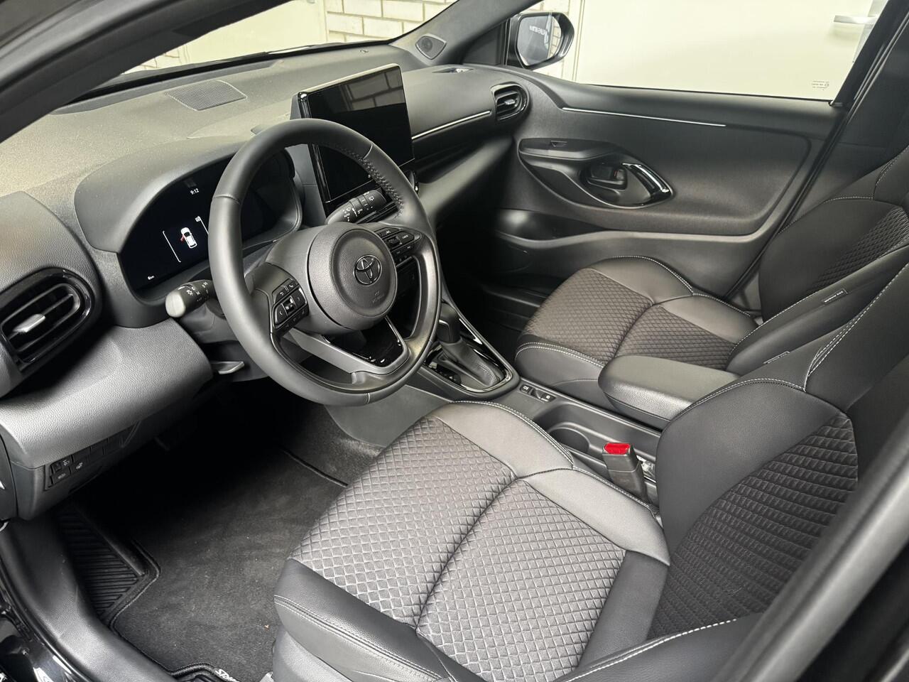 Toyota YARIS Hybrid 130 Executive automaat