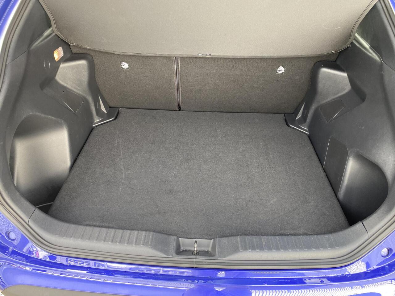 Toyota YARIS Cross 1.5 Hybrid 115 First Edition Navigatie Apple CarPlay/Android Auto, keyless entry- & start, adaptieve cruise control, achteruitrij camera,