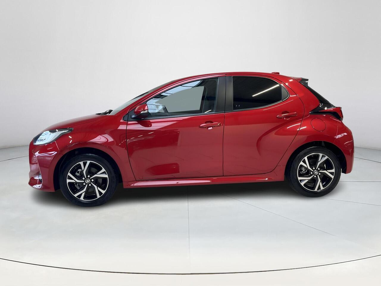 Toyota YARIS 1.5 Hybrid 115 Dynamic | All-in prijs | Apple/Android | Camera | Stoelverwarming |