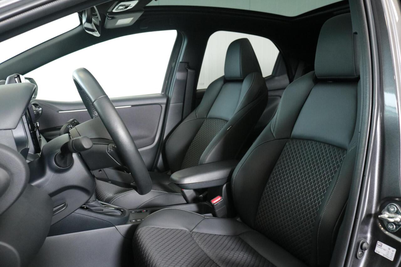 Toyota YARIS 1.5 Hybrid Executive Limited, Head up Display, Panoramadak, Sensoren!