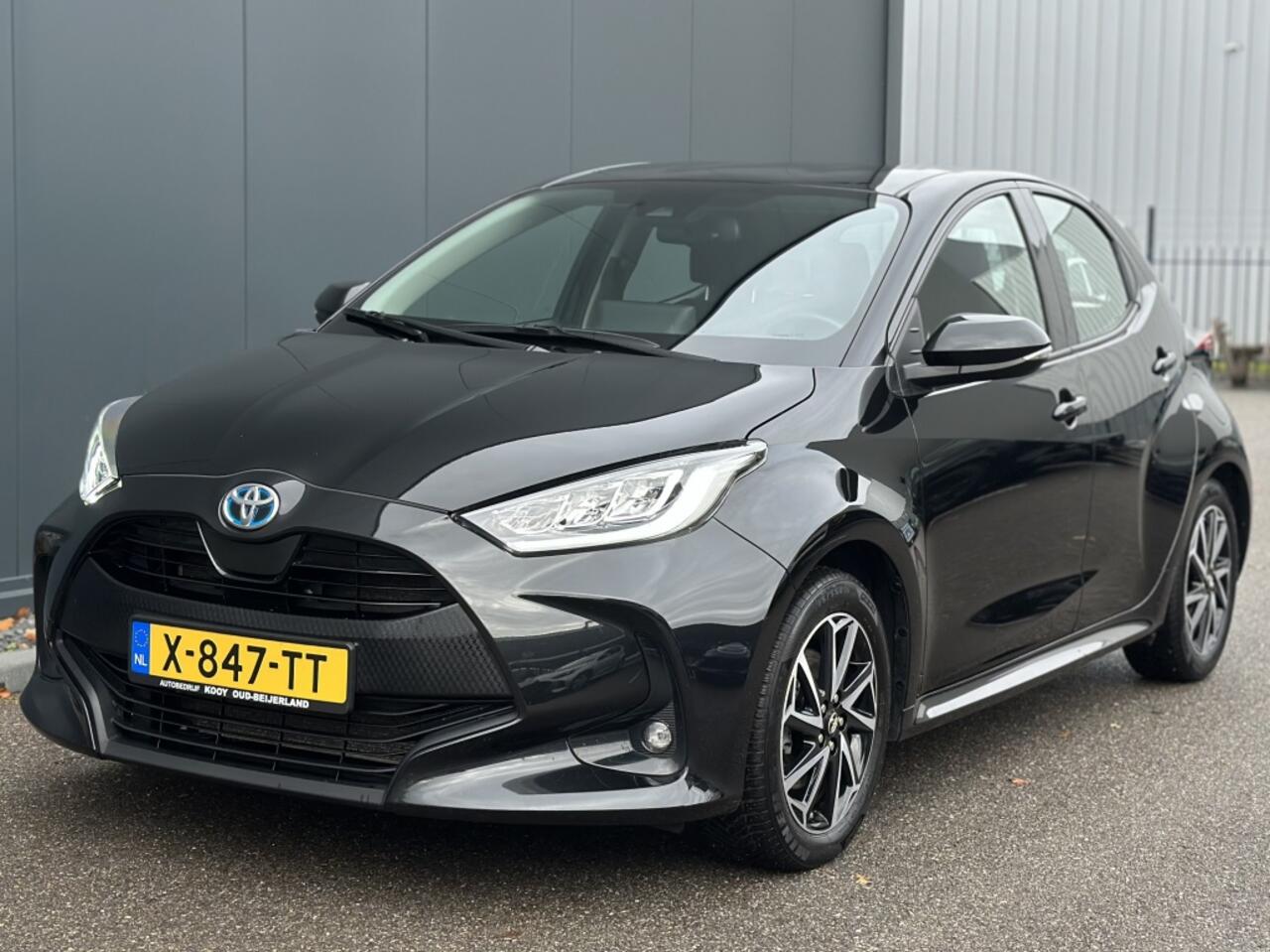 Toyota YARIS 1.5 Hybrid Dynamic / Carplay / Camera / Stoelverwarming