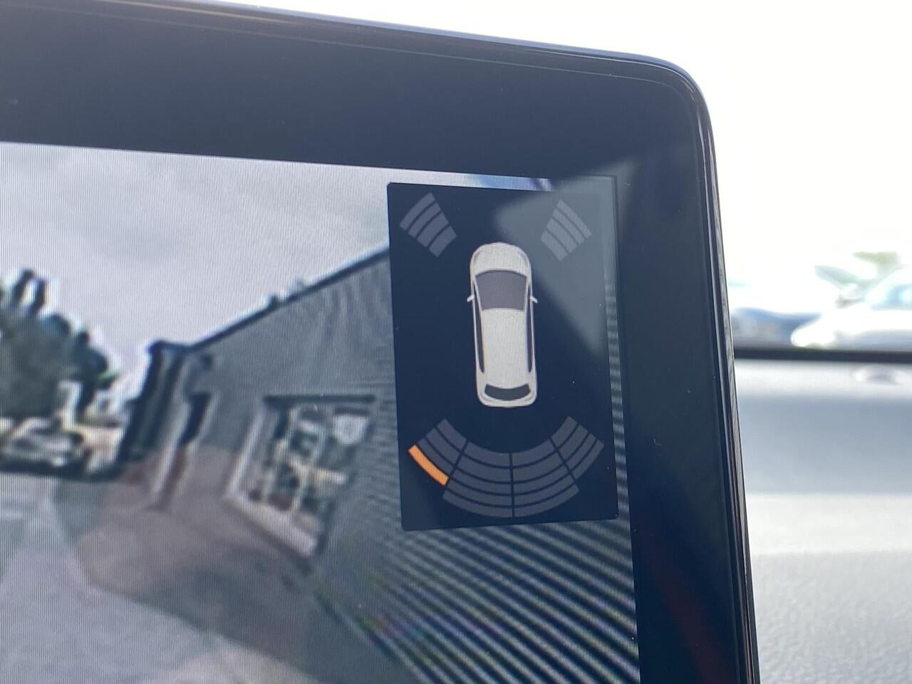 Toyota YARIS 1.5 Hybrid 130 Executive Navigatie Apple CarPlay/Android Auto, Dodehoek detectie, parkeersensoren v&a, adaptieve cruise control, keyless, stoel verwarming, 1e eign.