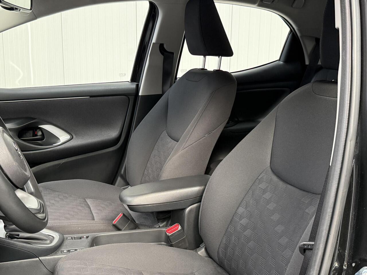 Toyota YARIS 1.5 Hybrid 115 Active 1e eigenaar, draadloze carplay, garantie tot 2034!