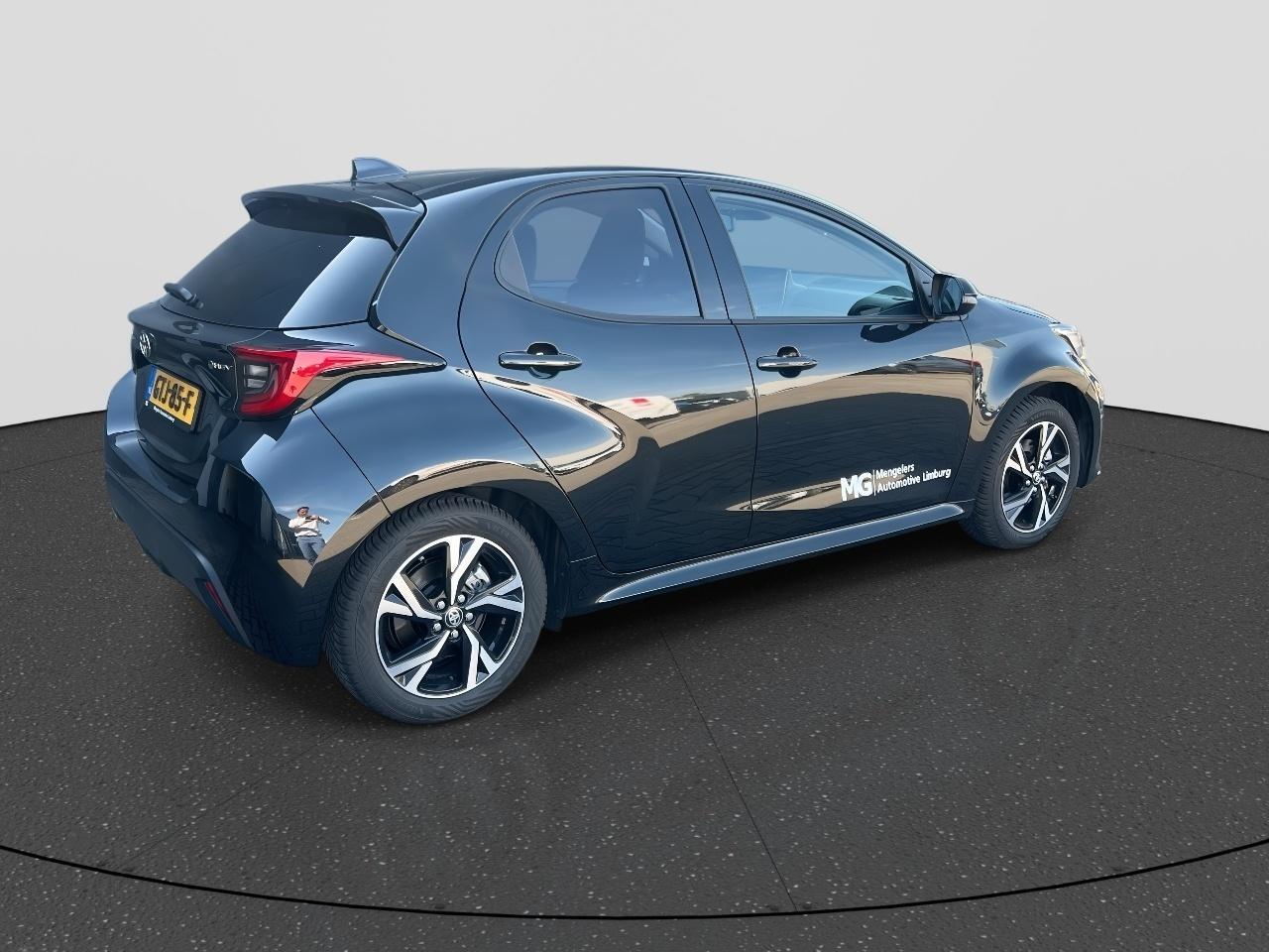 Toyota YARIS 1.5 Hybrid 115 Business Plus | Rijklaar |