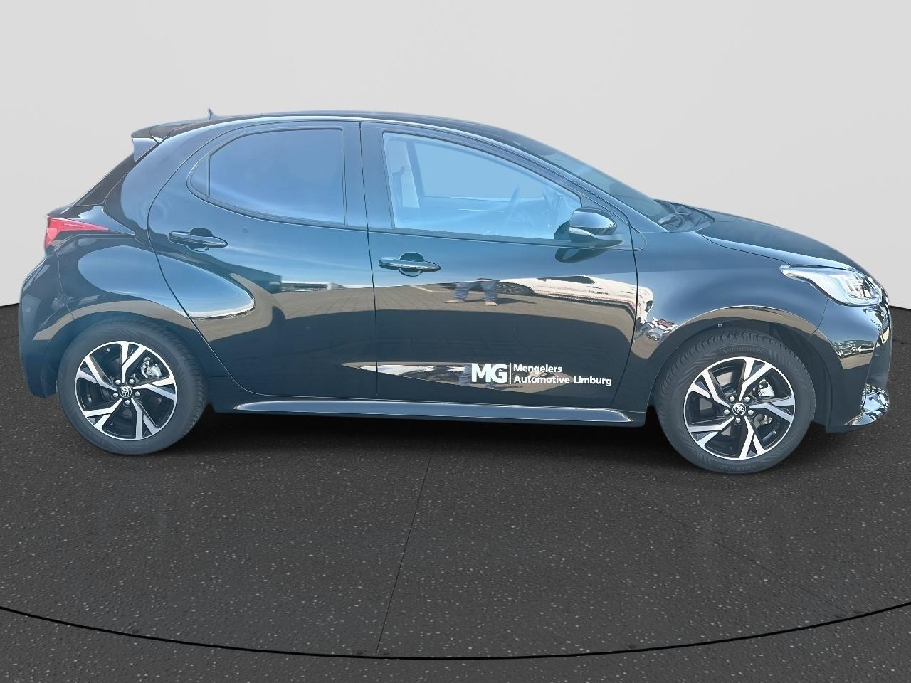 Toyota YARIS 1.5 Hybrid 115 Business Plus | Rijklaar |
