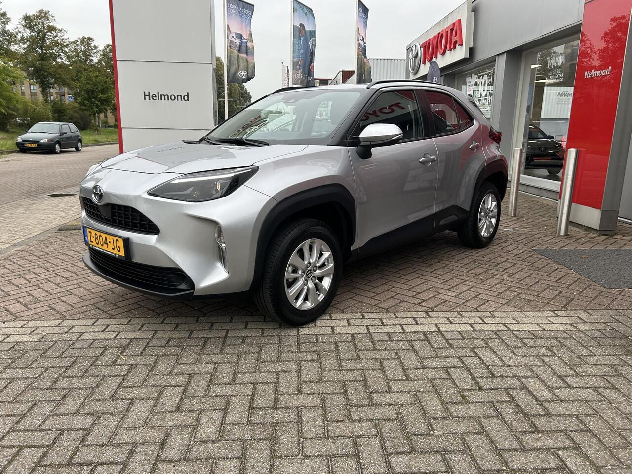 Toyota YARIS Cross 1.5 Hybrid Active Automaat! | Boekjes compleet | Achteruitrij camera | Navigatie Apple CarPlay/Android Auto |