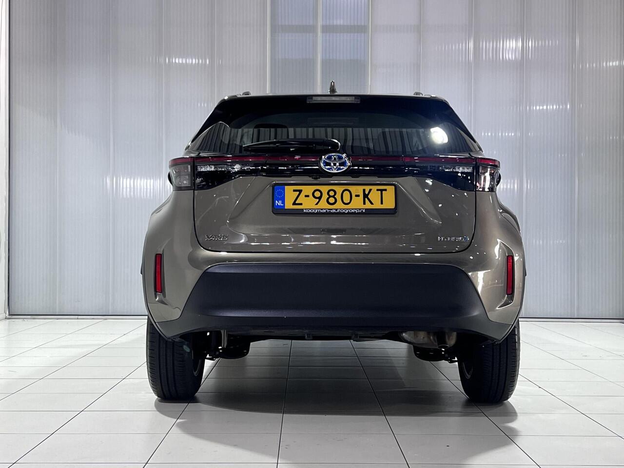 Toyota YARIS Cross 1.5 Hybrid Active Navigatie Apple CarPlay/Android Auto, adaptieve cruise control, achteruitrij camera, NL auto!