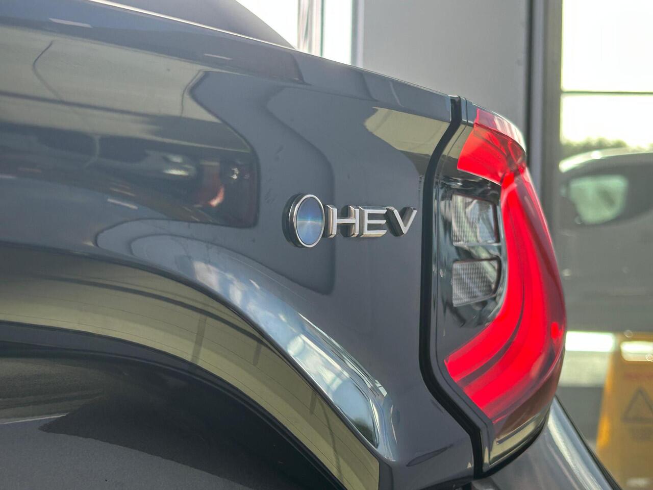 Toyota YARIS 1.5 Hybrid 115 First Edition | Parkeercamera | Navigatie | Climate control