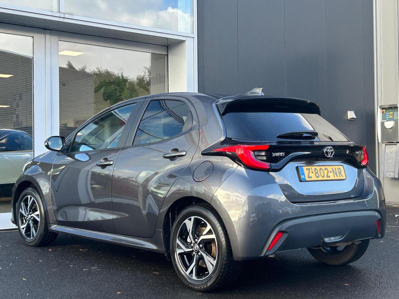 Toyota YARIS 1.5 Hybrid 115 First Edition | Parkeercamera | Navigatie | Climate control