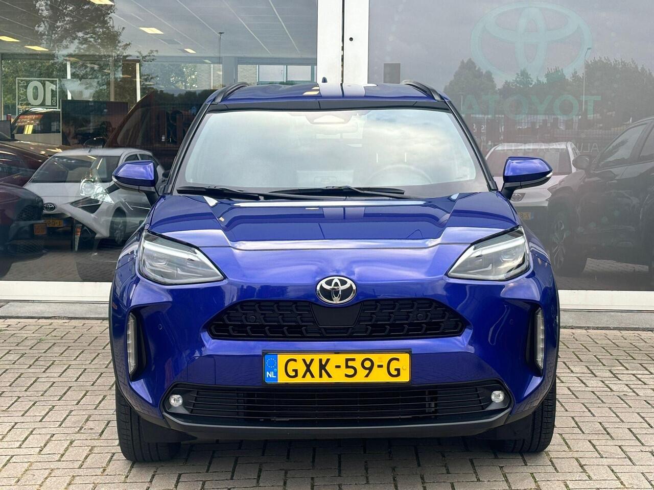 Toyota YARIS Cross 1.5 Hybrid 115 First Edition | Plus Pack | Parkeersensoren | Stoel en stuurverwarming | Apple Carplay/Android auto | Toyota garantie tot 2034!