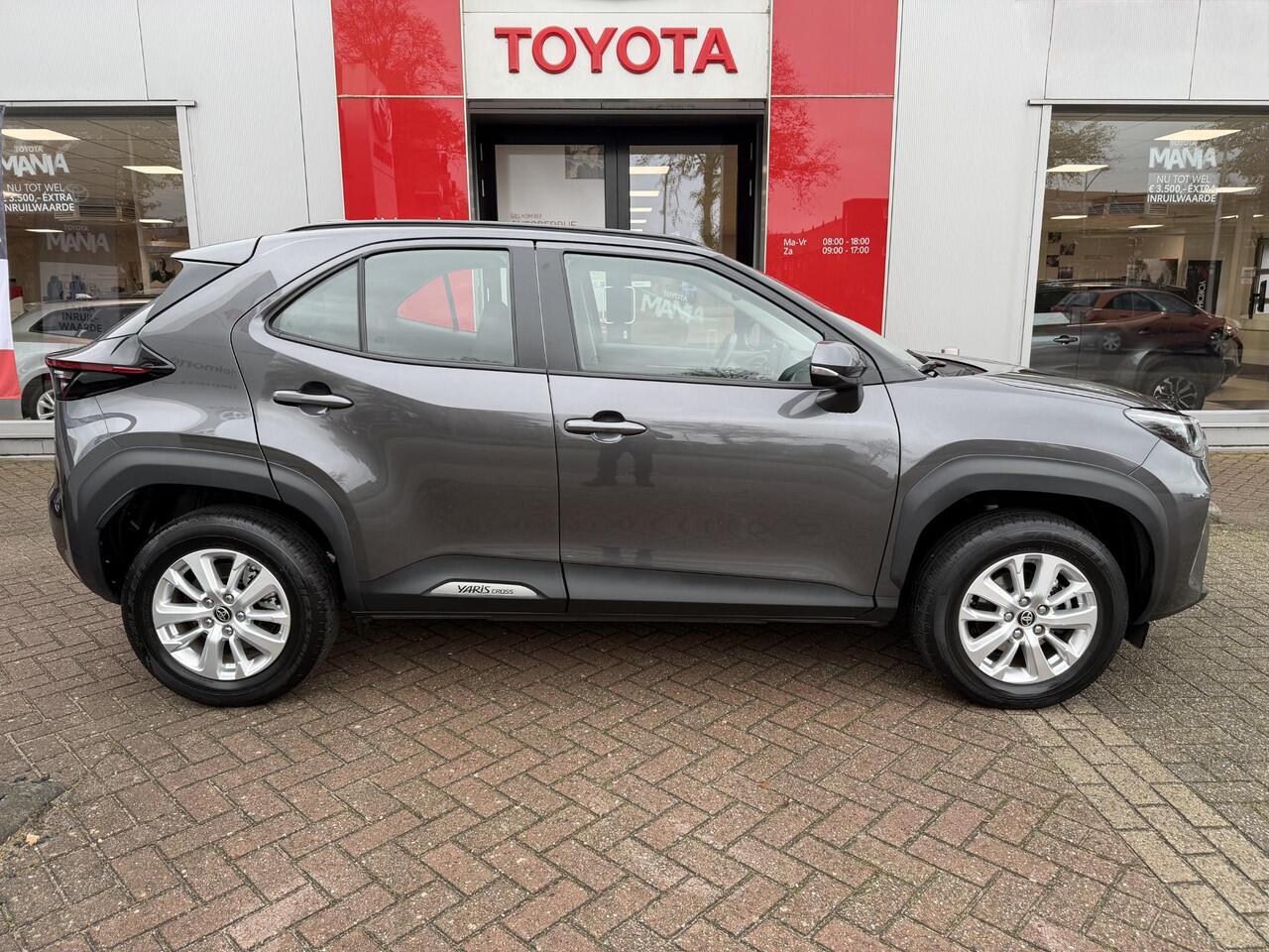 Toyota YARIS Cross 1.5 Hybrid Active Adaptieve cruise control | Achteruitrij camera | Navigatie Apple CarPlay/Android Auto | Automaat!