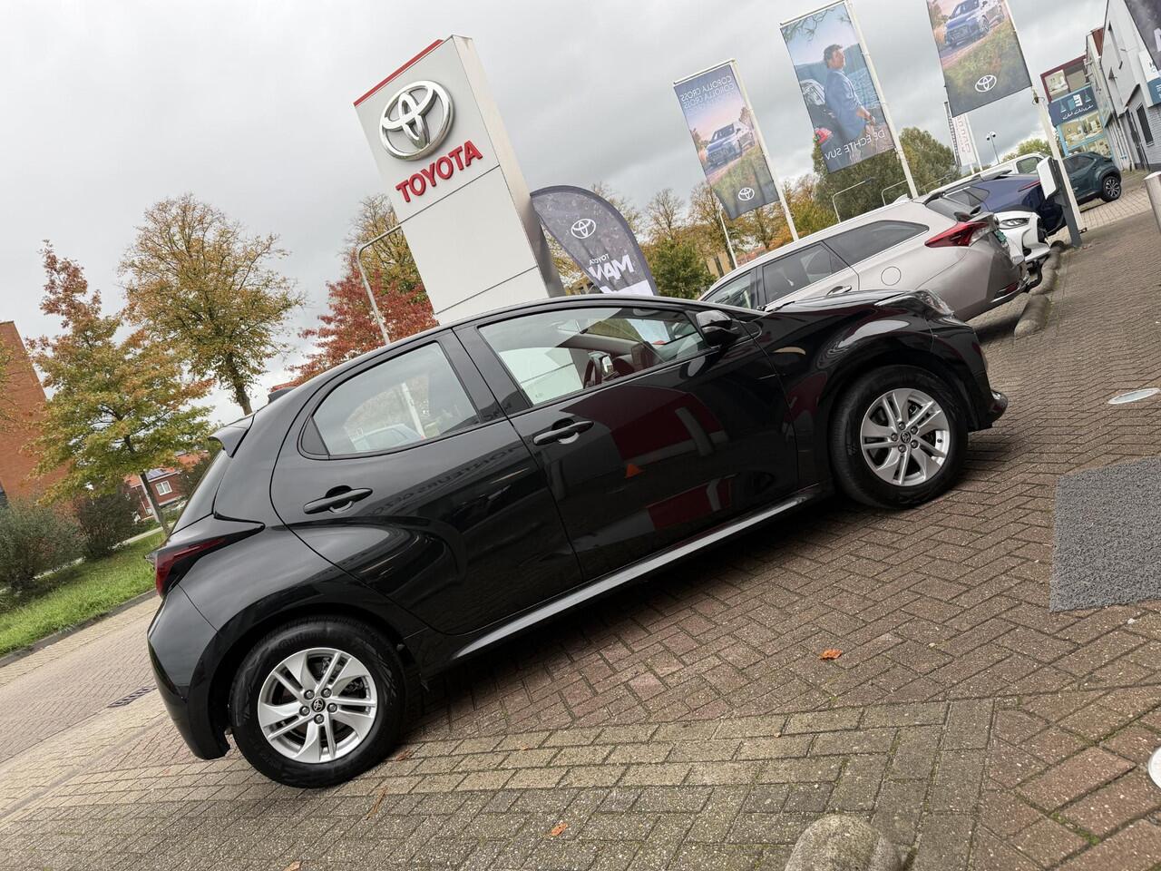Toyota YARIS 1.5 Hybrid 115 Active Achteruitrij camera | NL-AUTO | Automaat | navigatie Apple CarPlay/Android Auto | Adaptieve cruise control |