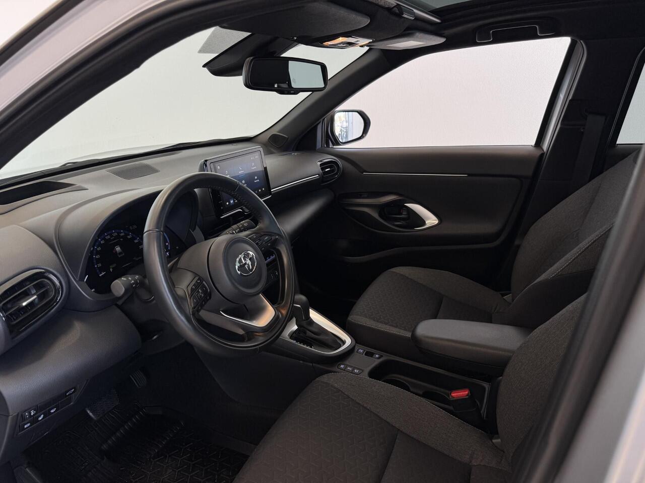 Toyota YARIS Cross 1.5 Hybrid Dynamic | Head-up display | Panorama-dak | Keyless