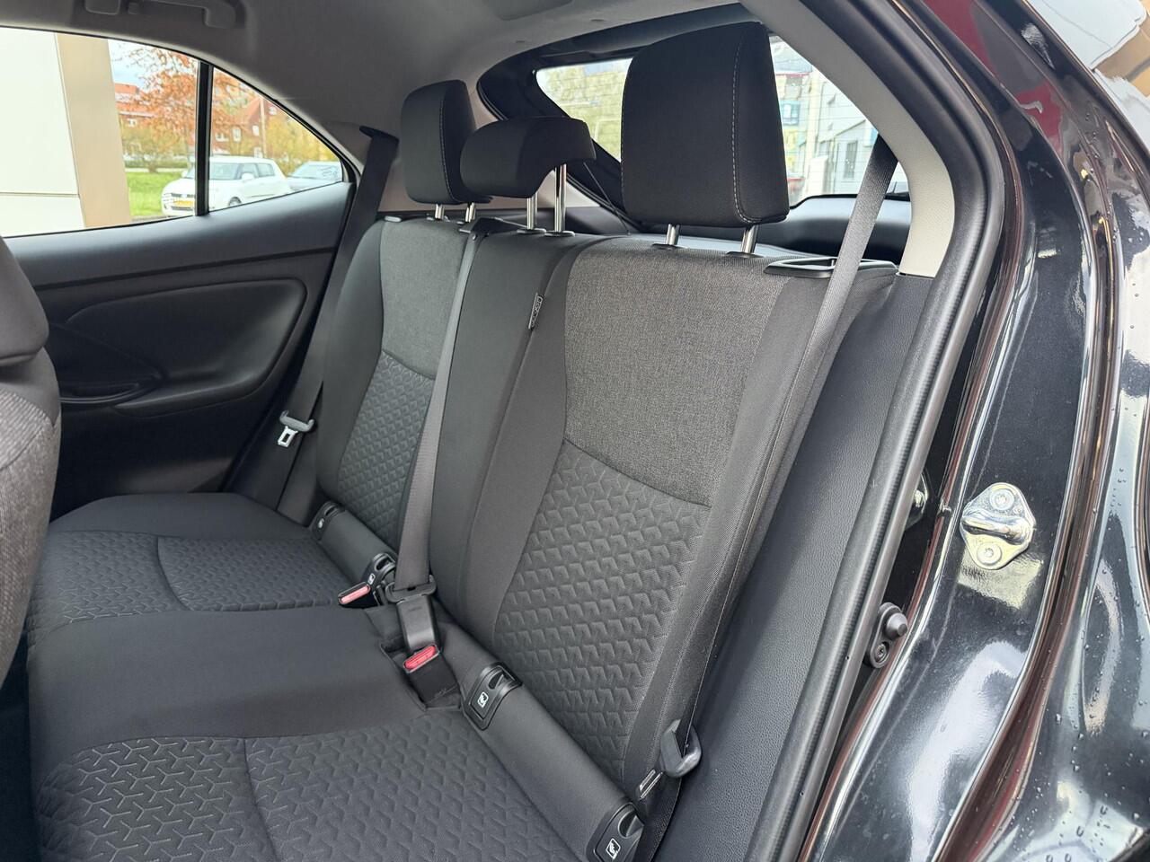 Toyota YARIS Cross 1.5 Hybrid Active Automaat | Nette NL-auto | Sleutels- en boekjes compleet | Achteruitrijcamera |