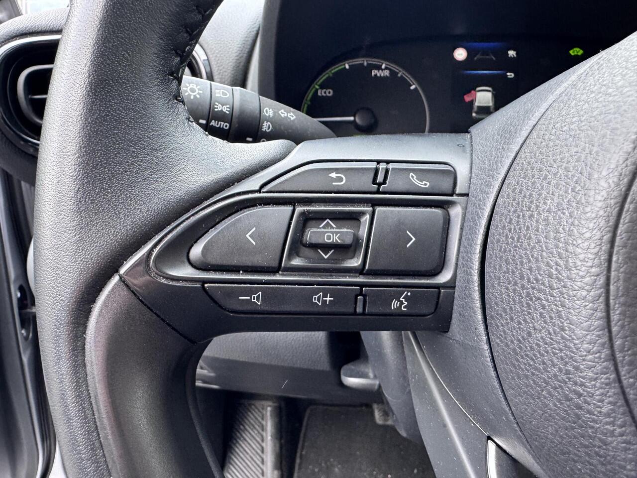 Toyota YARIS 1.5 Hybrid 115 Active | Achteruitrijcamera | Climate Control