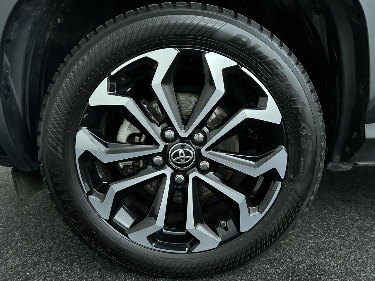 Toyota YARIS Cross 1.5 Hybrid 115 First Edition | Keyless | P.cam | Navi