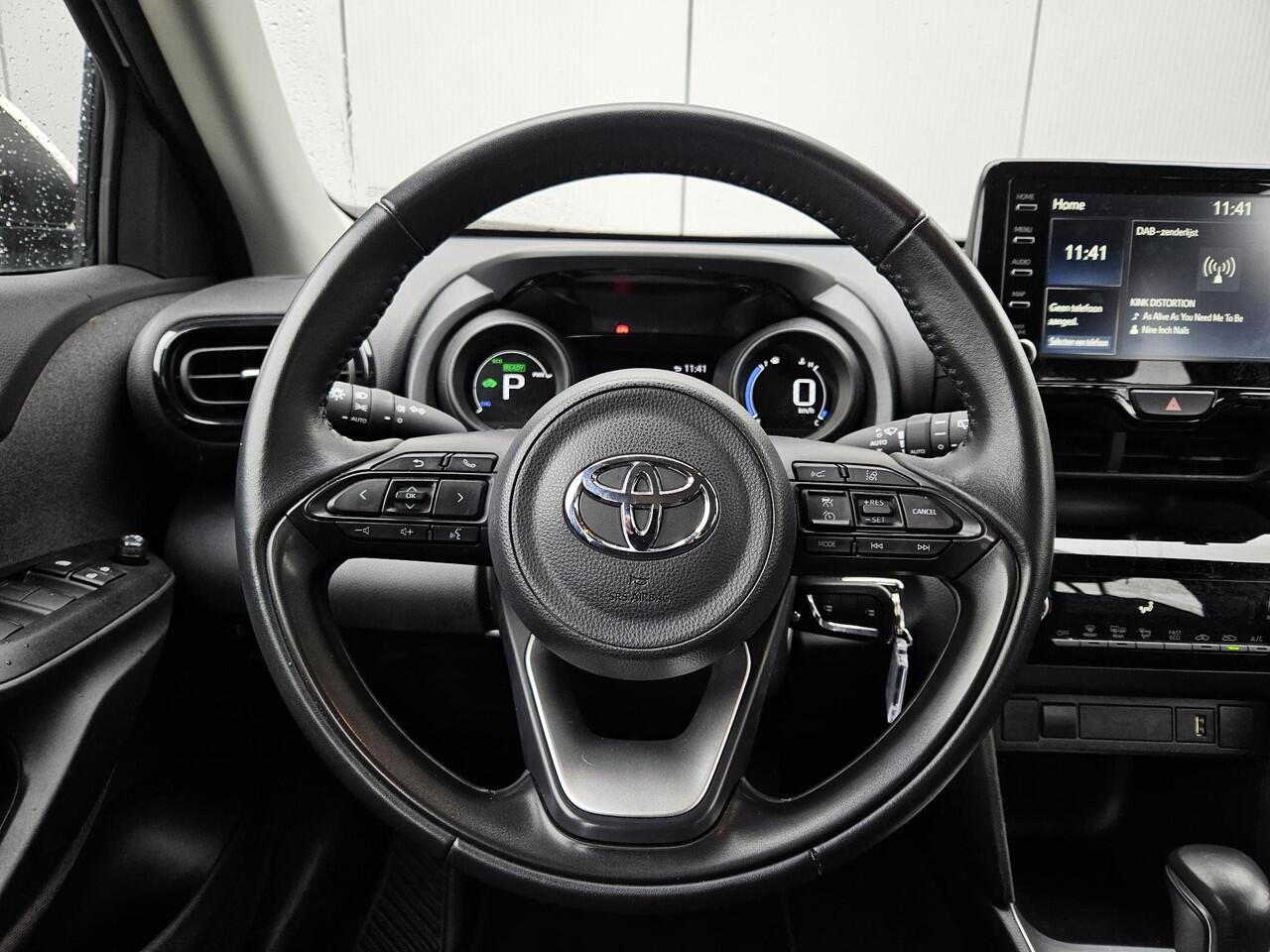 Toyota YARIS Cross 1.5 Hybrid Active | diversen op voorraad in diverse kleuren |