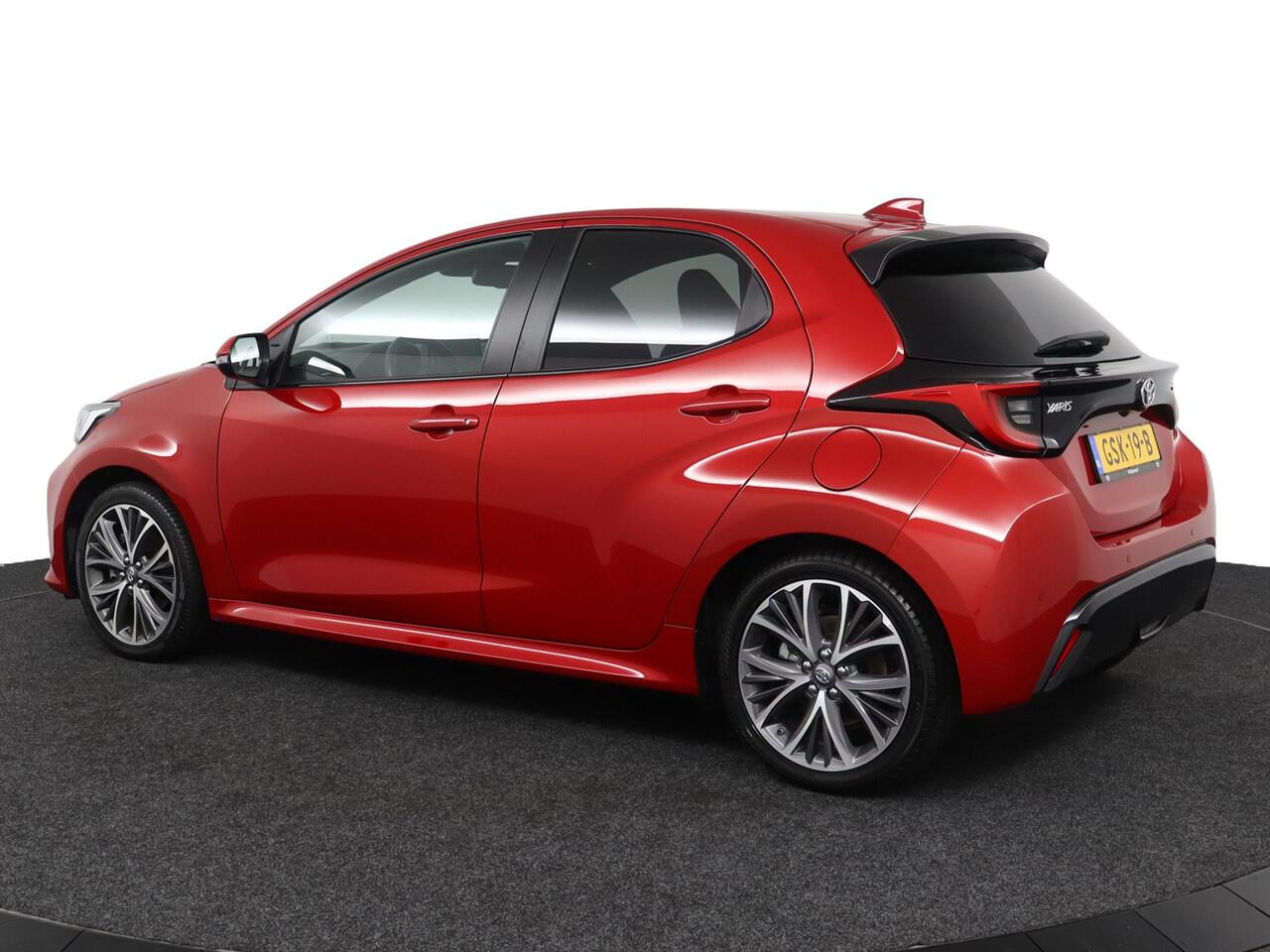 Toyota YARIS 1.5 Hybrid 130 Executive | Parkeersensoren | Apple Carplay/Android Auto | Blind Spot Monitor |