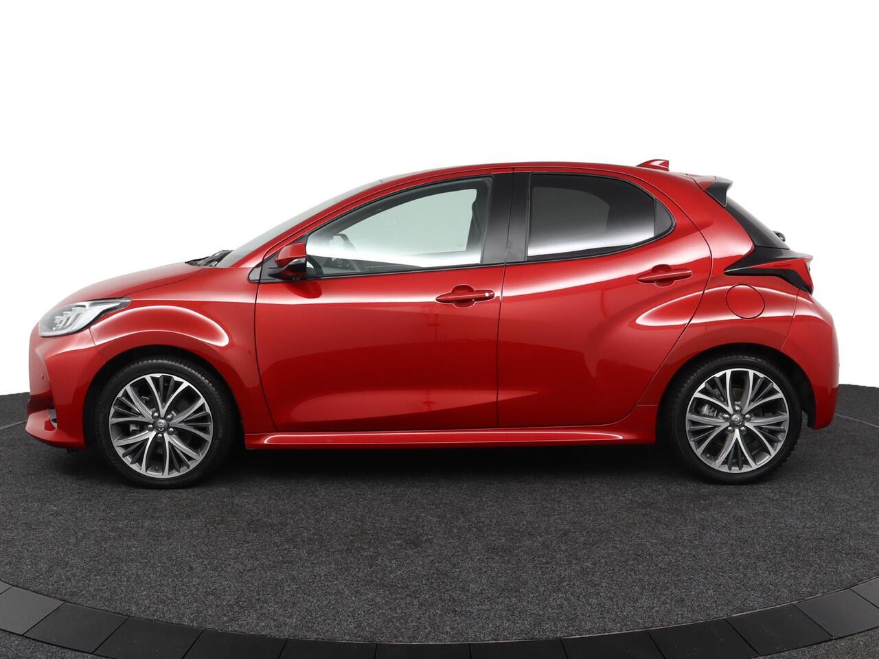 Toyota YARIS 1.5 Hybrid 130 Executive | Parkeersensoren | Apple Carplay/Android Auto | Blind Spot Monitor |