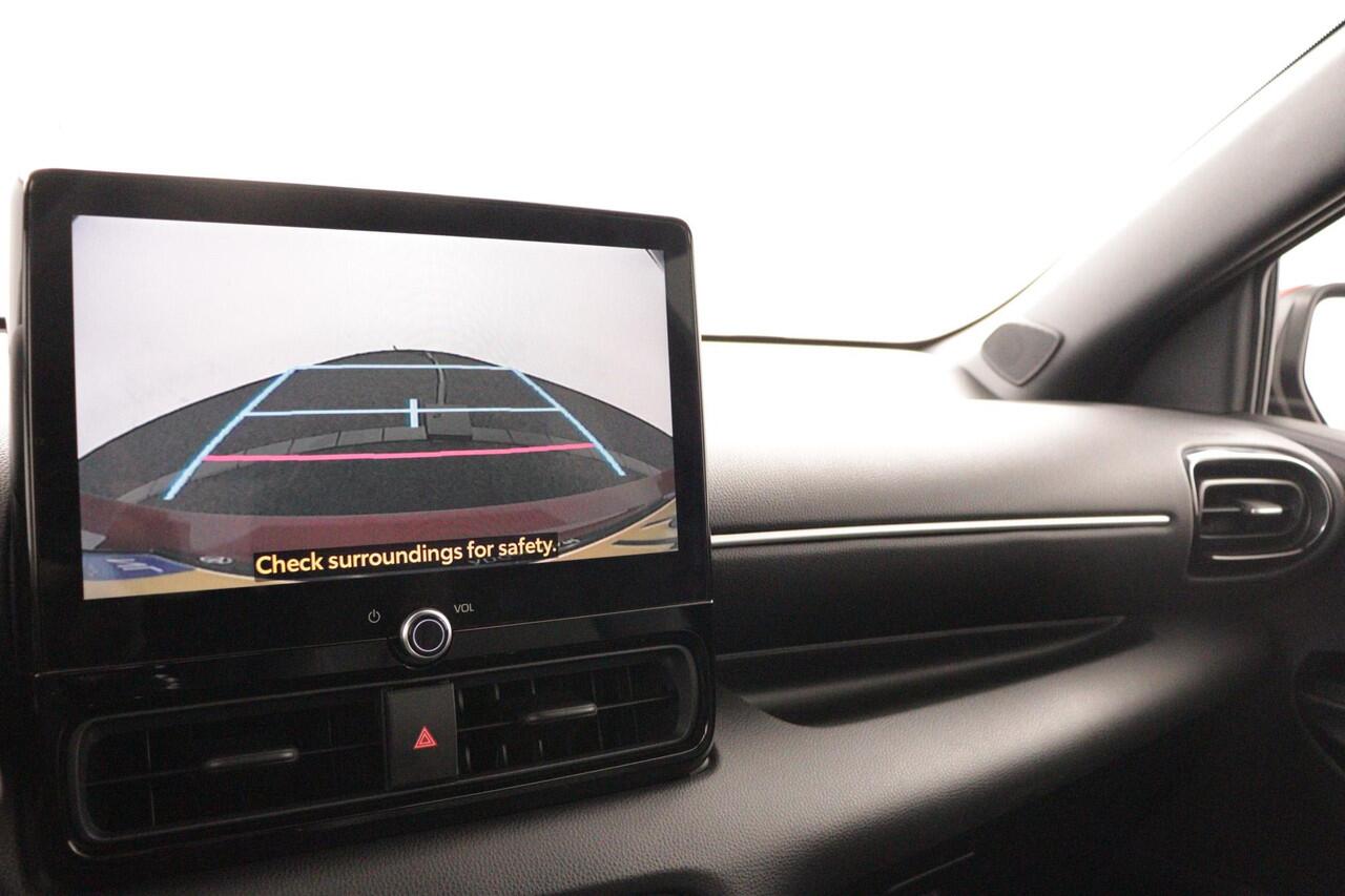 Toyota YARIS 1.5 Hybrid 130 Executive | Parkeersensoren | Apple Carplay/Android Auto | Blind Spot Monitor |