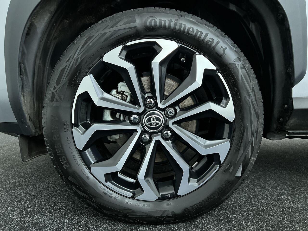 Toyota YARIS Cross 1.5 Hybrid Dynamic Edition | Stoelverwarming | Navi | P.camera