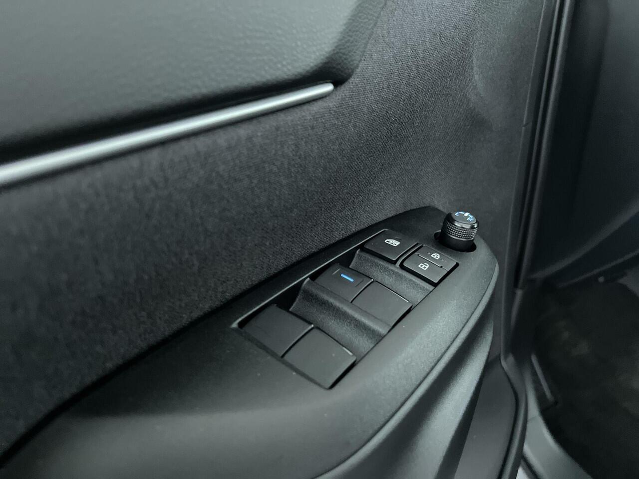 Toyota YARIS Cross 1.5 Hybrid Dynamic Edition | Stoelverwarming | Navi | P.camera