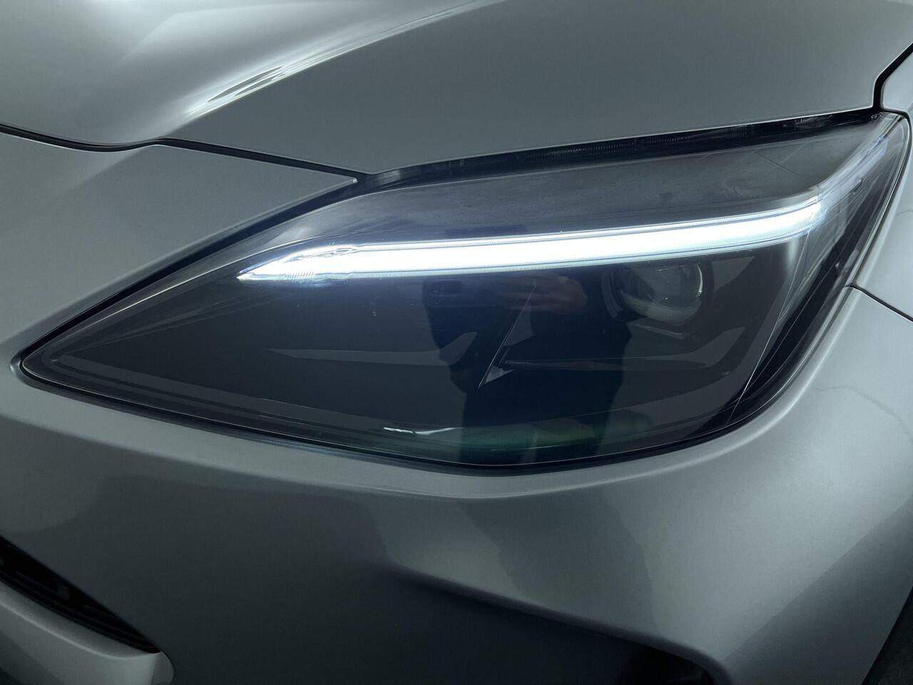 Toyota YARIS Cross 1.5 Hybrid Dynamic Edition | Stoelverwarming | Navi | P.camera