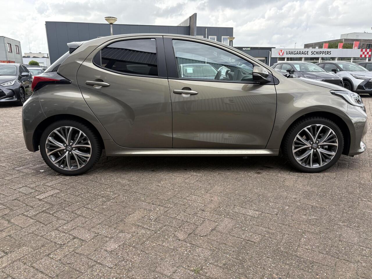 Toyota YARIS 1.5 Hybrid 130 Executive