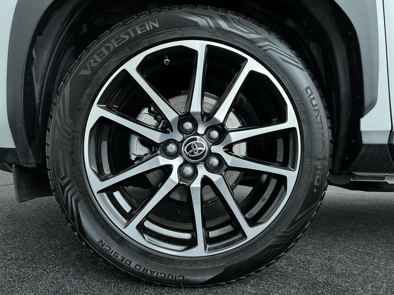 Toyota YARIS Cross 1.5 Hybrid 130 GR Sport | Rijklaar | GR-Plus Pack | JBL | HUD