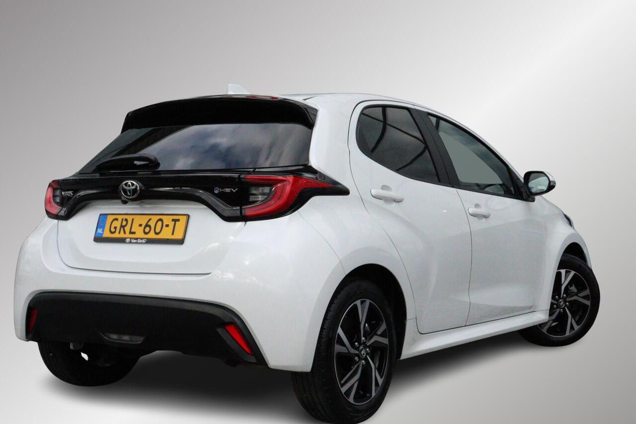 Toyota YARIS 1.5 Hybrid 115 First Edition, Apple Carplay, Android auto, Parelmoer Wit,Achteruitrijcamera, DAB Radio, Adaptieve Cruise Control