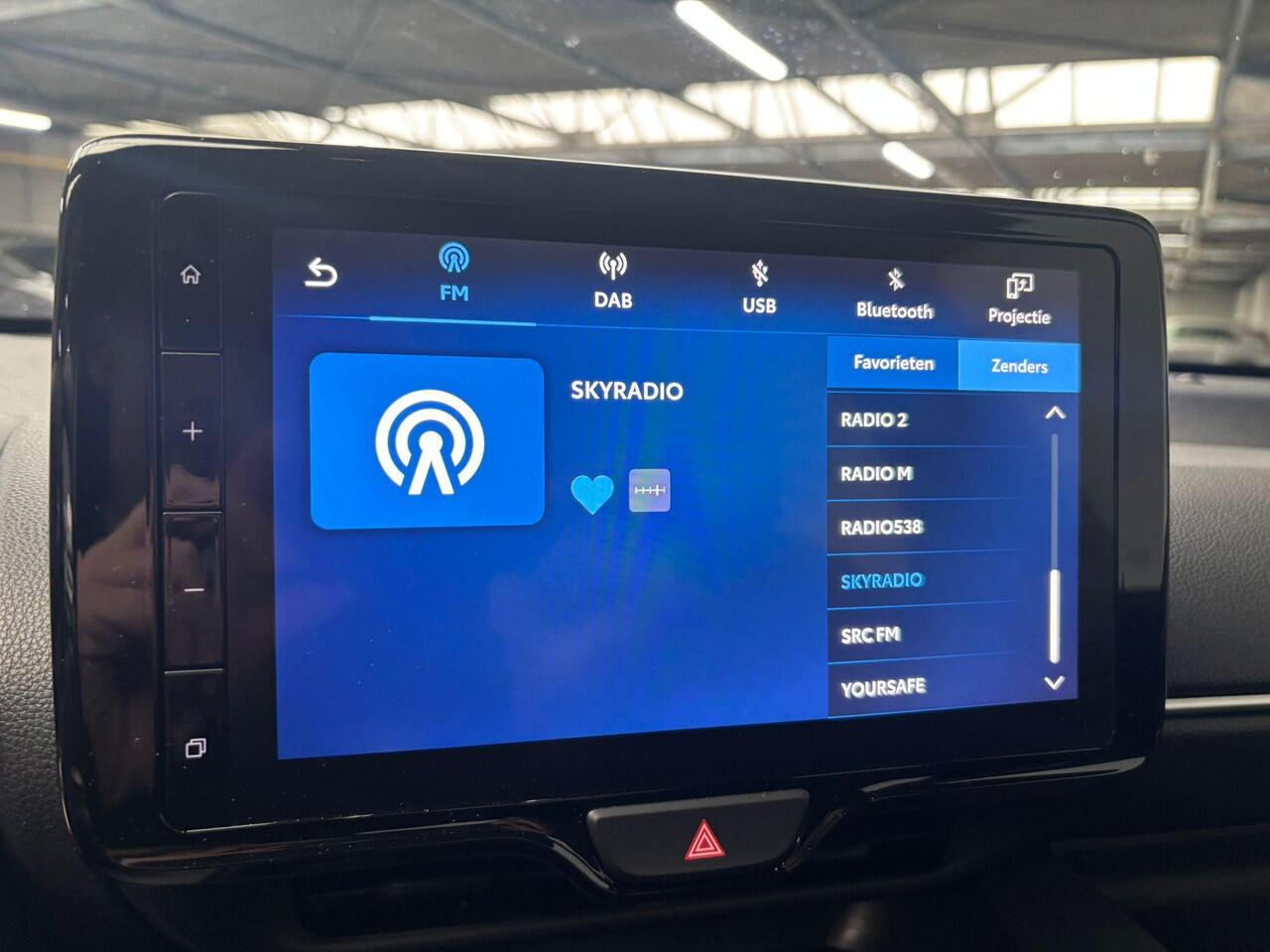 Toyota YARIS 1.5 Hybrid 115 Active