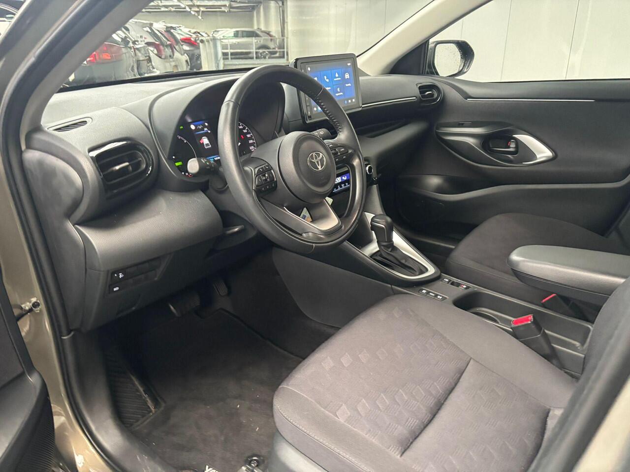 Toyota YARIS 1.5 Hybrid 115 Active