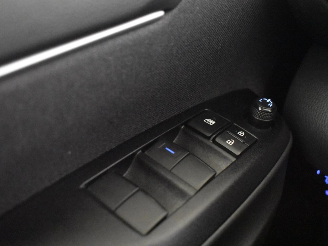Toyota YARIS 1.5 Hybrid Dynamic Edition | Carplay | adaptive cruise |