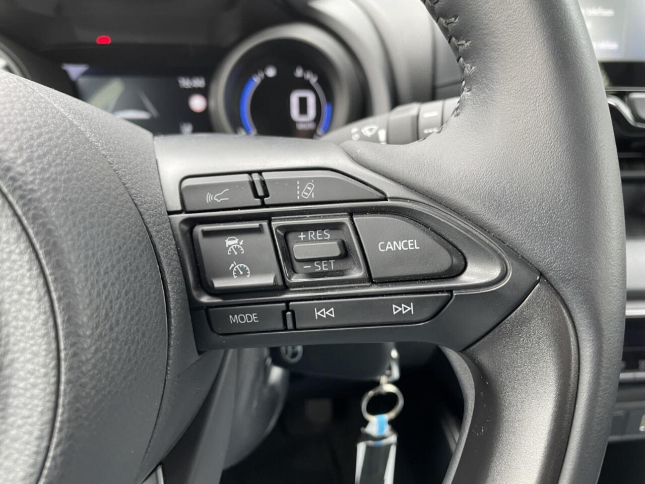 Toyota YARIS 1.5 Hyb. Business Plus | Camera | Carplay | Adaptive cruise