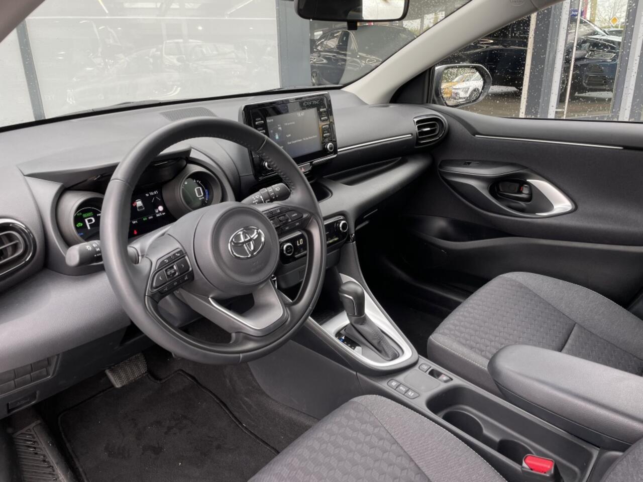 Toyota YARIS 1.5 Hyb. Business Plus | Camera | Carplay | Adaptive cruise