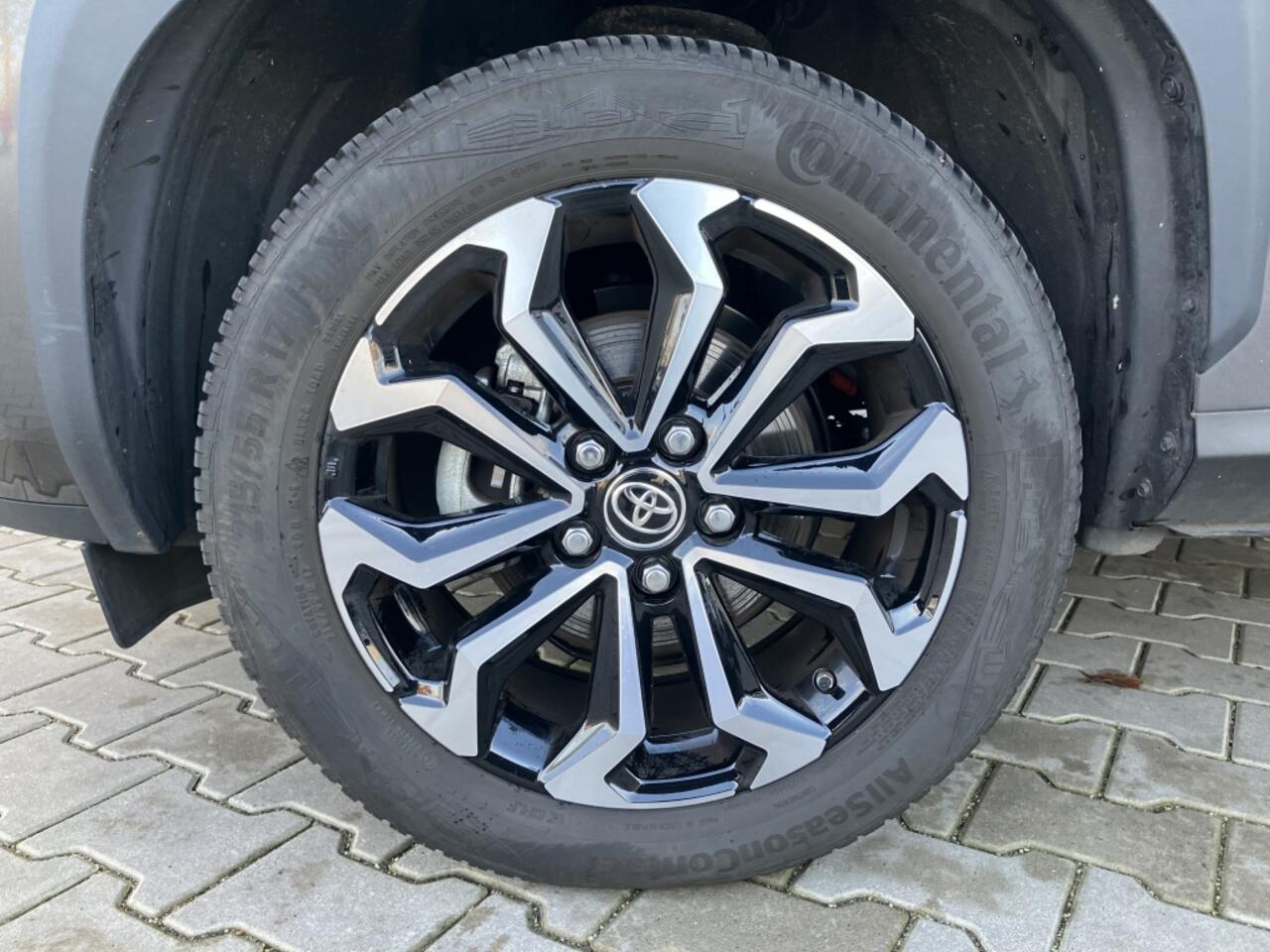 Toyota YARIS Cross 1.5 Hybrid Dynamic | Headup | Elek achterklep | Stoel/stuurverw