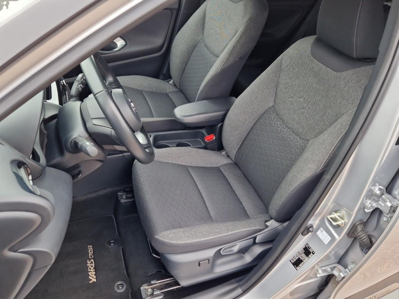 Toyota YARIS Cross 1.5 Hybrid Dynamic Carplay - Stoelverwarming