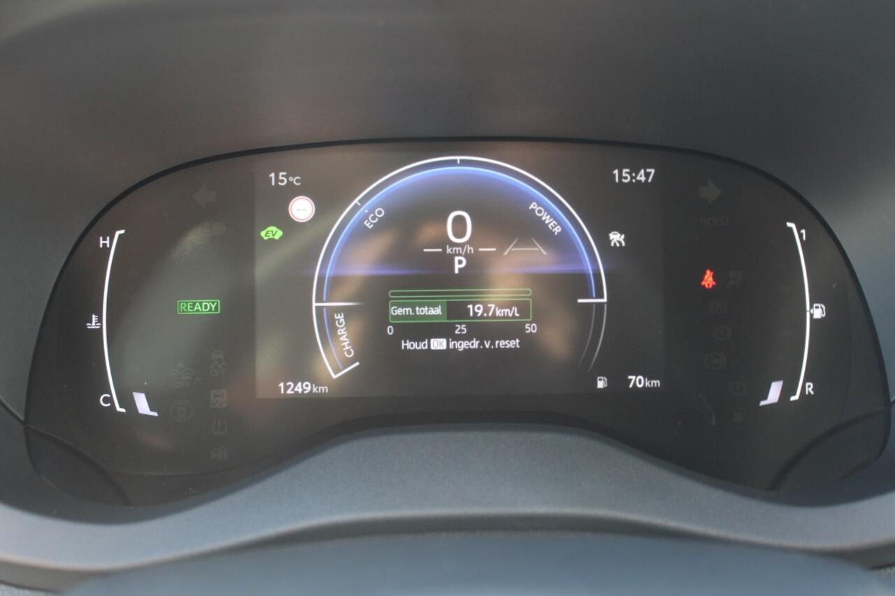 Toyota YARIS 1.5 Hybrid 115 Style | Sensoren v/a | Android Auto | Stu