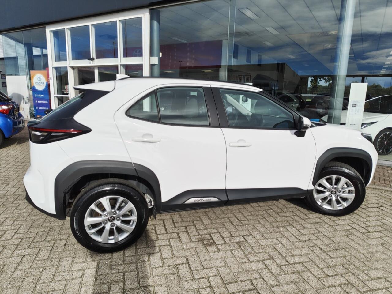 Toyota YARIS Cross 1.5 Hybrid 115 Active Plus | Stoel & Stuurverwarming | Android A