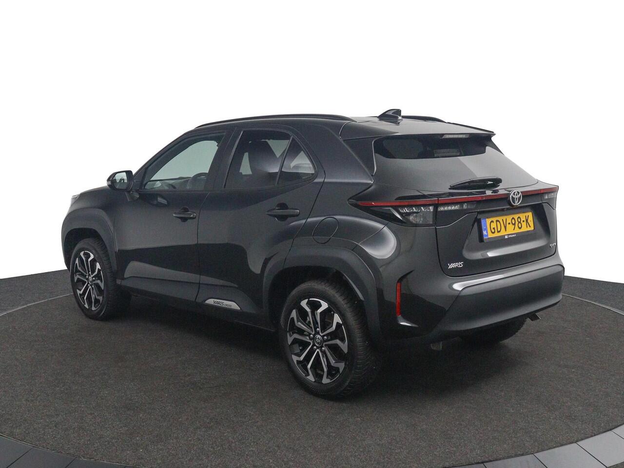 Toyota YARIS Cross 1.5 Hybrid 115 First Edition | Apple Carplay/Android Auto | All Season Banden | Achteruitrijcamera |