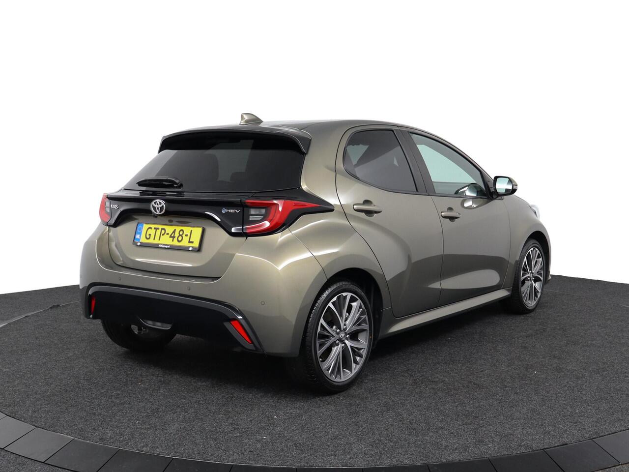 Toyota YARIS 1.5 Hybrid 130 Executive | Stoel/Stuurverwarming | Parkeersensoren | Apple Carplay/Android Auto |