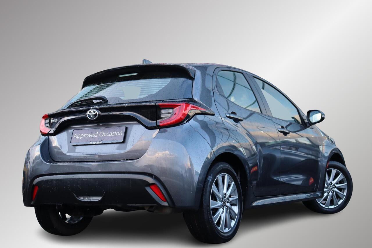 Toyota YARIS 1.5 VVT-i Dynamic Limited, Stoel & Stuurverwarming , Adaptieve Cruise control, Parkeercamera, Apple Carplay, Android Auto.