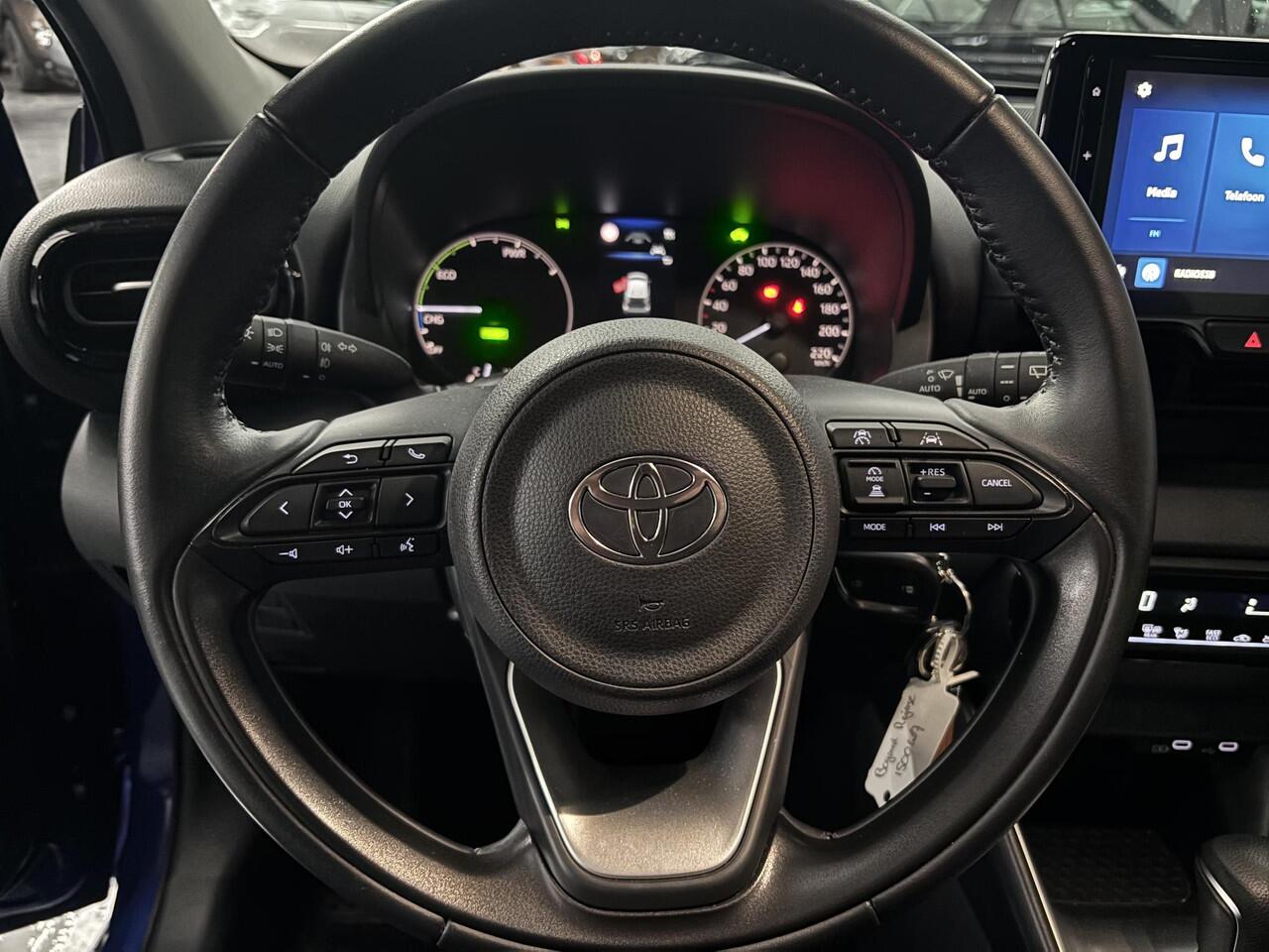 Toyota YARIS 1.5 Hybrid 115 Active NIEUW MODEL, Draadloze carplay, LM velgen, 1e eigenaar NL Auto slechts 9011km!