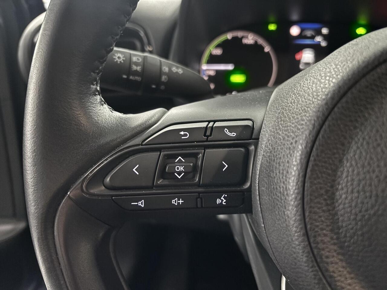 Toyota YARIS 1.5 Hybrid 115 Active NIEUW MODEL, Draadloze carplay, LM velgen, 1e eigenaar NL Auto slechts 9011km!