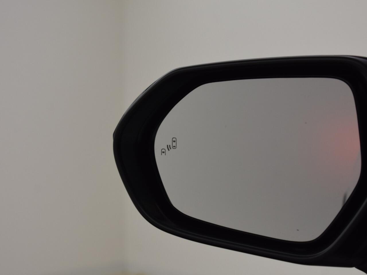 Toyota YARIS Cross 1.5 Hybrid 130 GR Sport | Dodehoekdetectie | PDC V+A