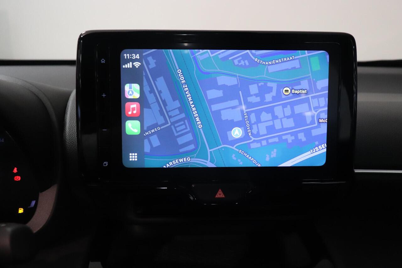 Toyota YARIS Cross 1.5 Hybrid 115 Active | Camera | Adaptieve Cruise control | Climate control | AppleCarplay AndroidAuto Navigatie | Lichtmetaal |